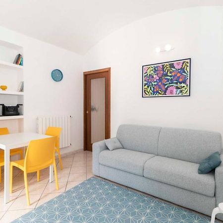 Colourful Flat San Donato Apartment Turin Ngoại thất bức ảnh