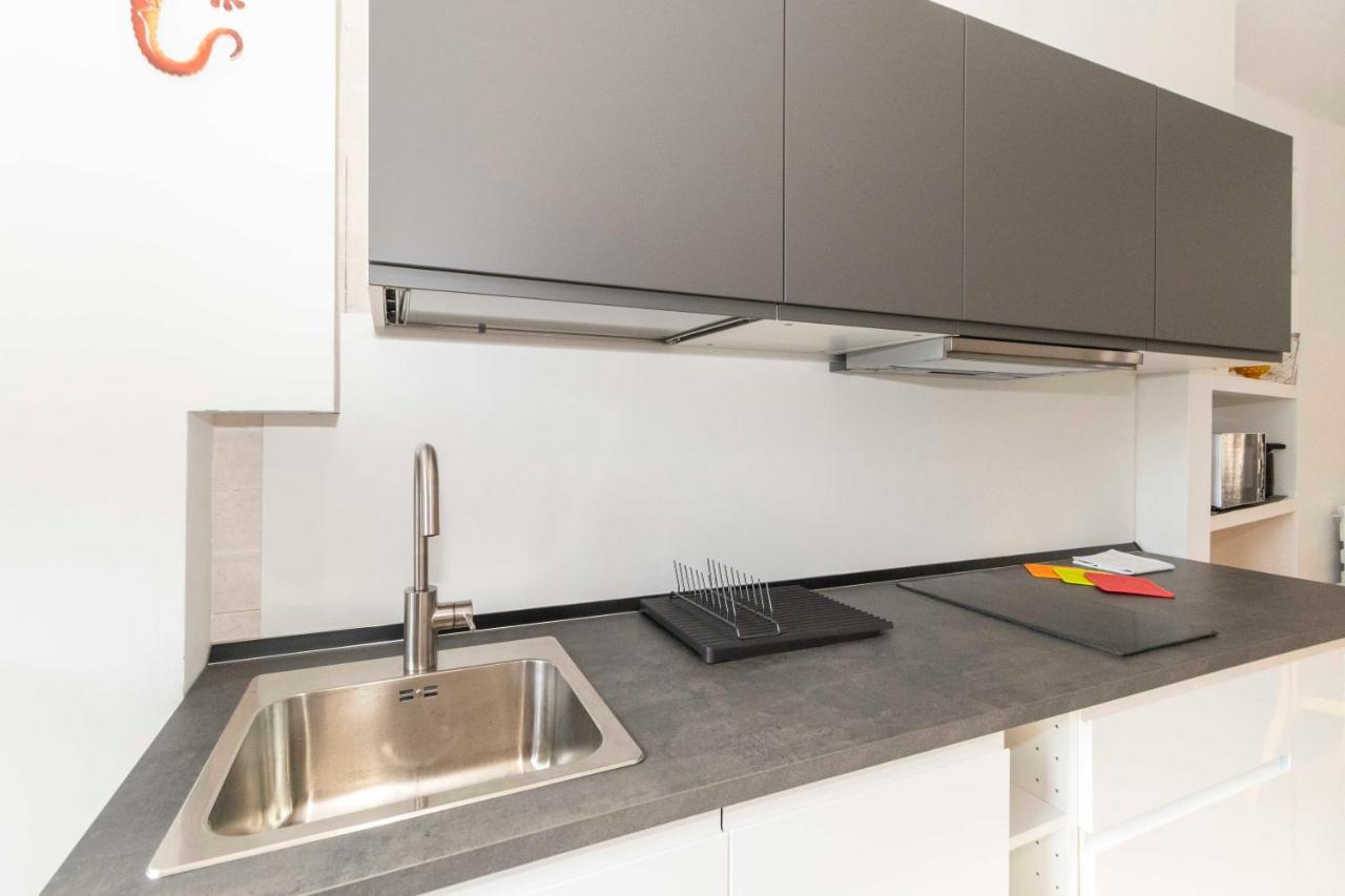 Colourful Flat San Donato Apartment Turin Ngoại thất bức ảnh