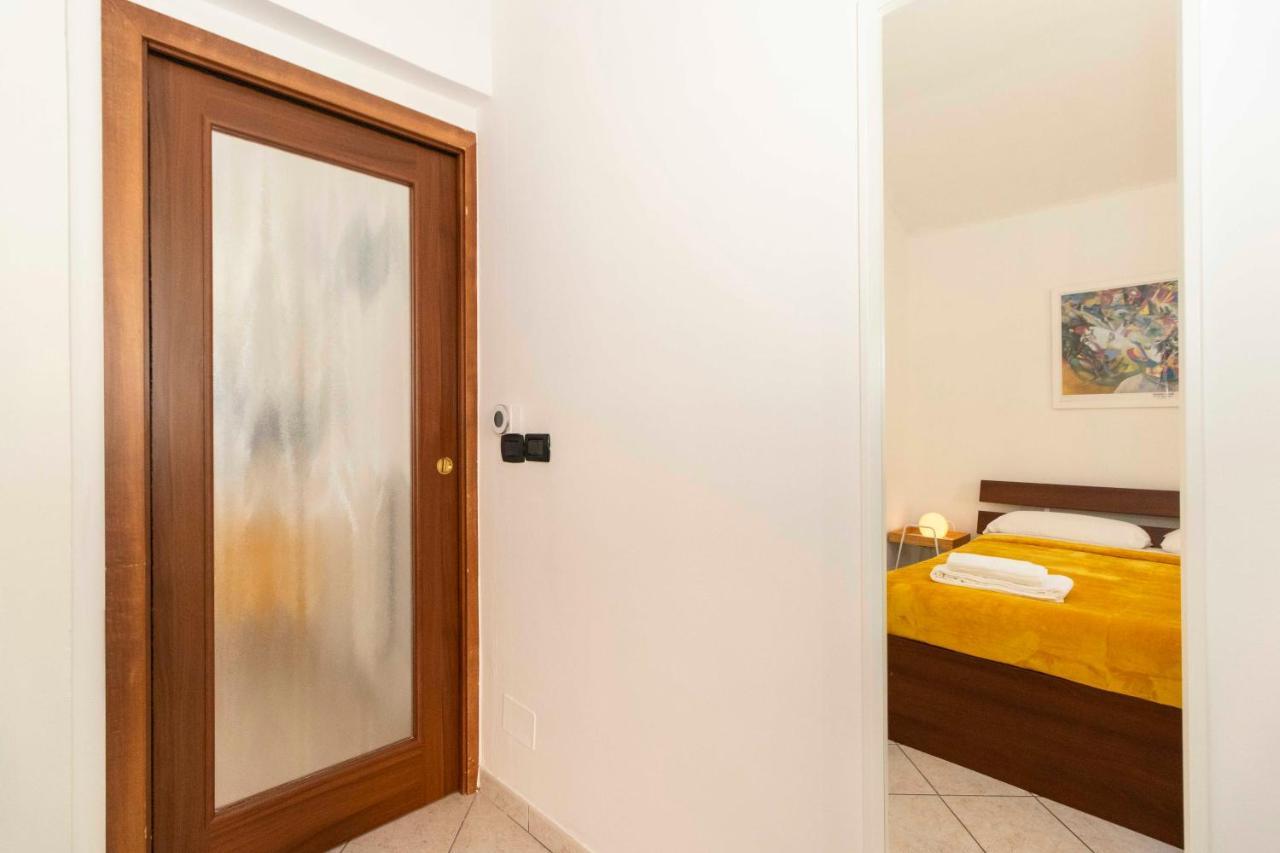 Colourful Flat San Donato Apartment Turin Ngoại thất bức ảnh