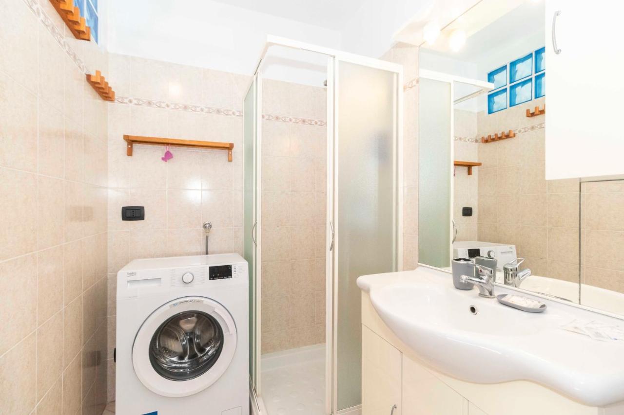 Colourful Flat San Donato Apartment Turin Ngoại thất bức ảnh