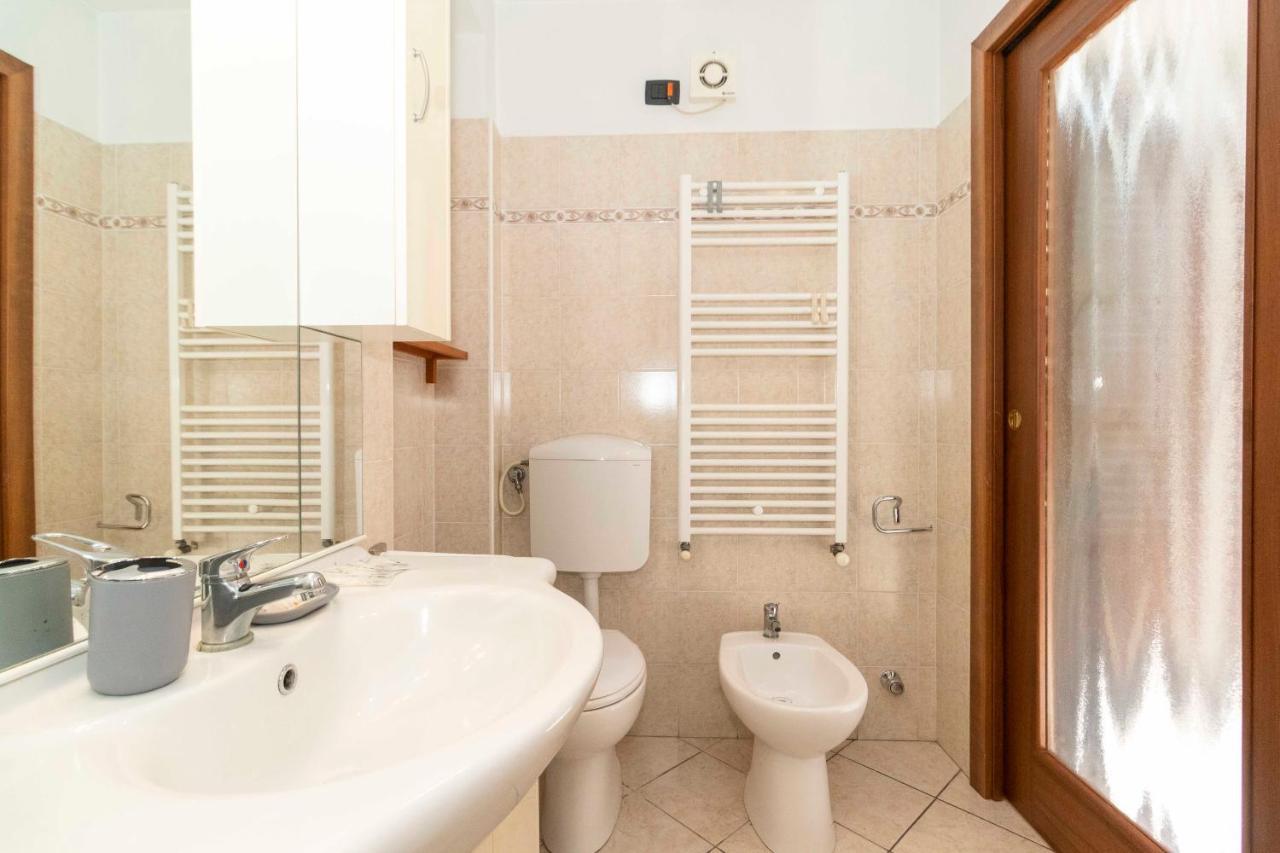Colourful Flat San Donato Apartment Turin Ngoại thất bức ảnh